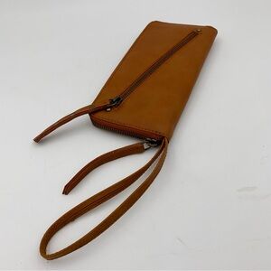 Free People Wristlet Wallet Card Holder Organizer Brown Vegan 4x8 Zipper EUC $58